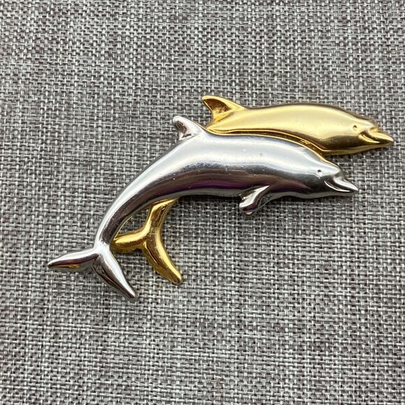 Liz Claiborne Dolphin Brooch Pin 3 In Gold Silver Sleek Elegant Swimming Glam - Picture 2 of 6